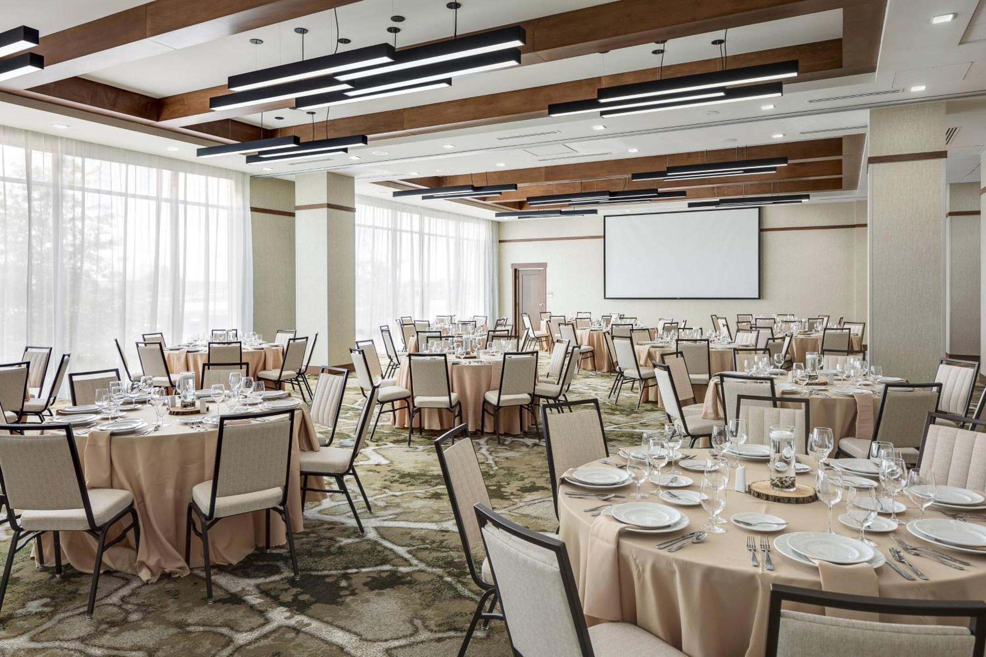 Springhill Suites By Marriott Greenville Downtown Extérieur photo