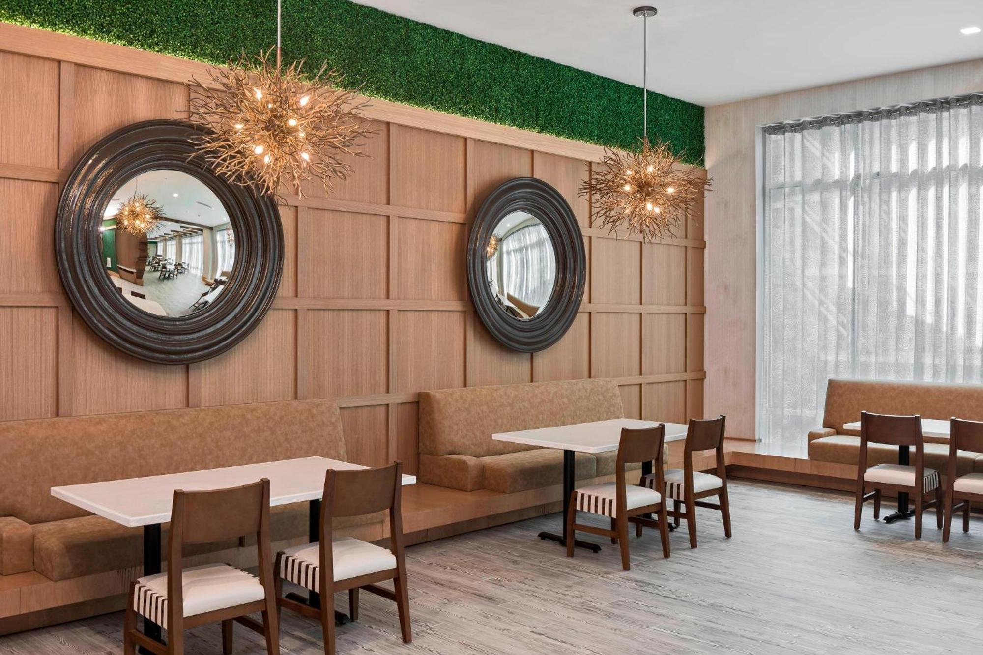 Springhill Suites By Marriott Greenville Downtown Extérieur photo